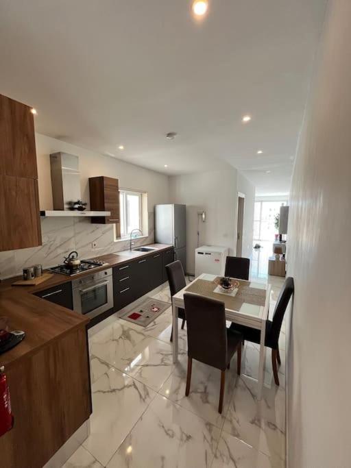 2 Bedroom Apartment In Msida, Malta Luaran gambar